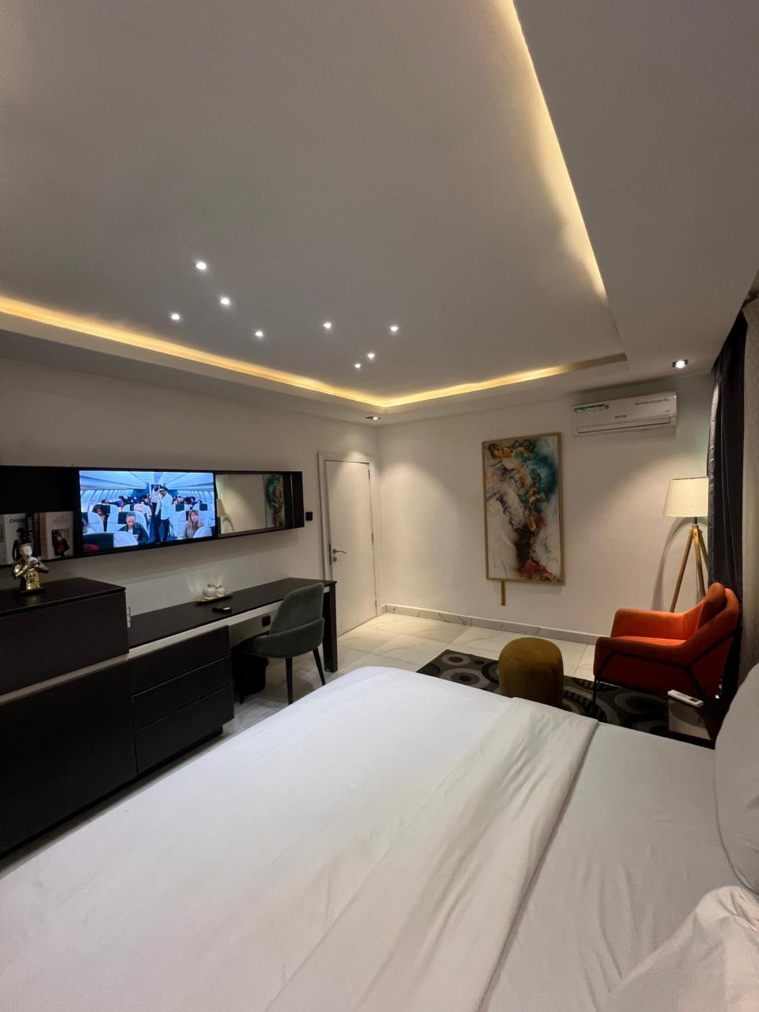 Austra Hotels And Apartments Maitama Abuja Extérieur photo