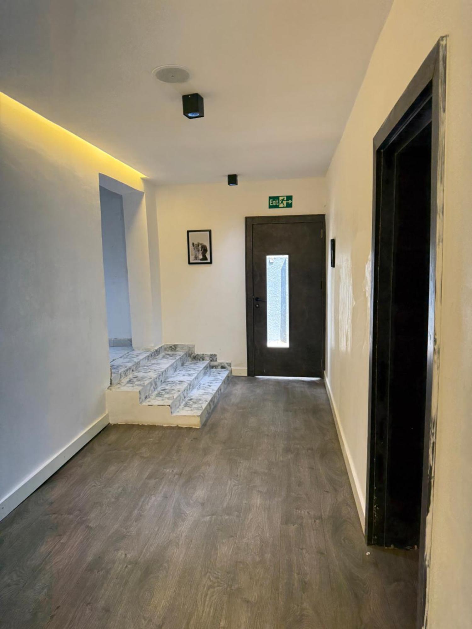 Austra Hotels And Apartments Maitama Abuja Extérieur photo