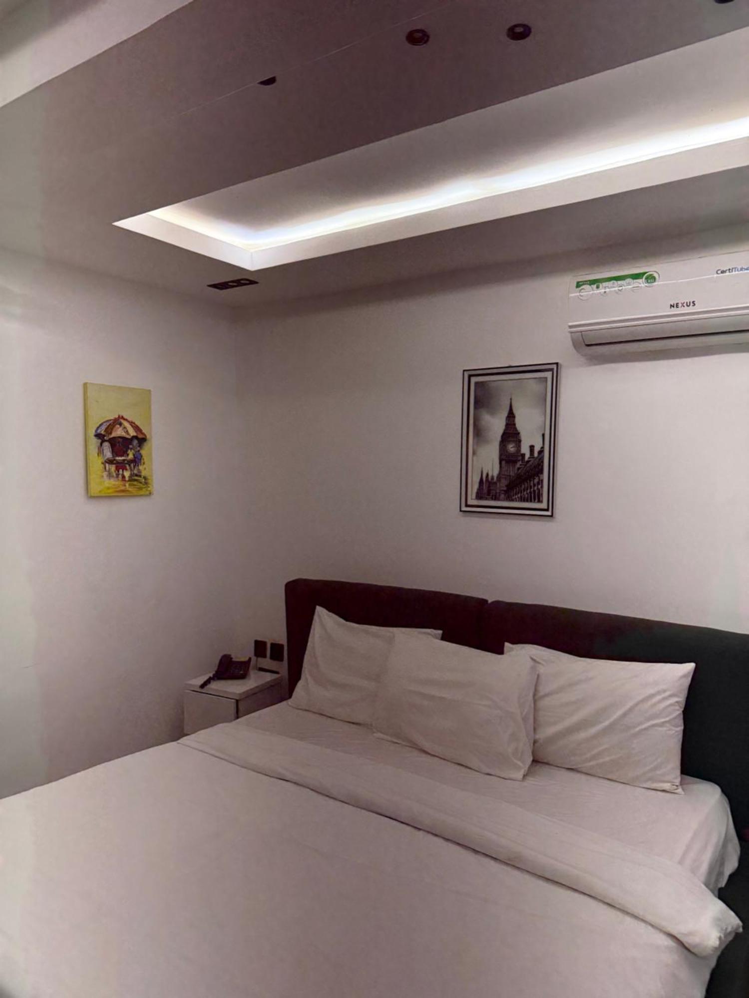 Austra Hotels And Apartments Maitama Abuja Extérieur photo